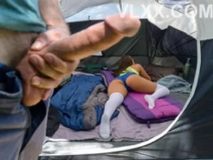 "Âm đạo của em có khít không?" Không đeo bao cao su là yêu