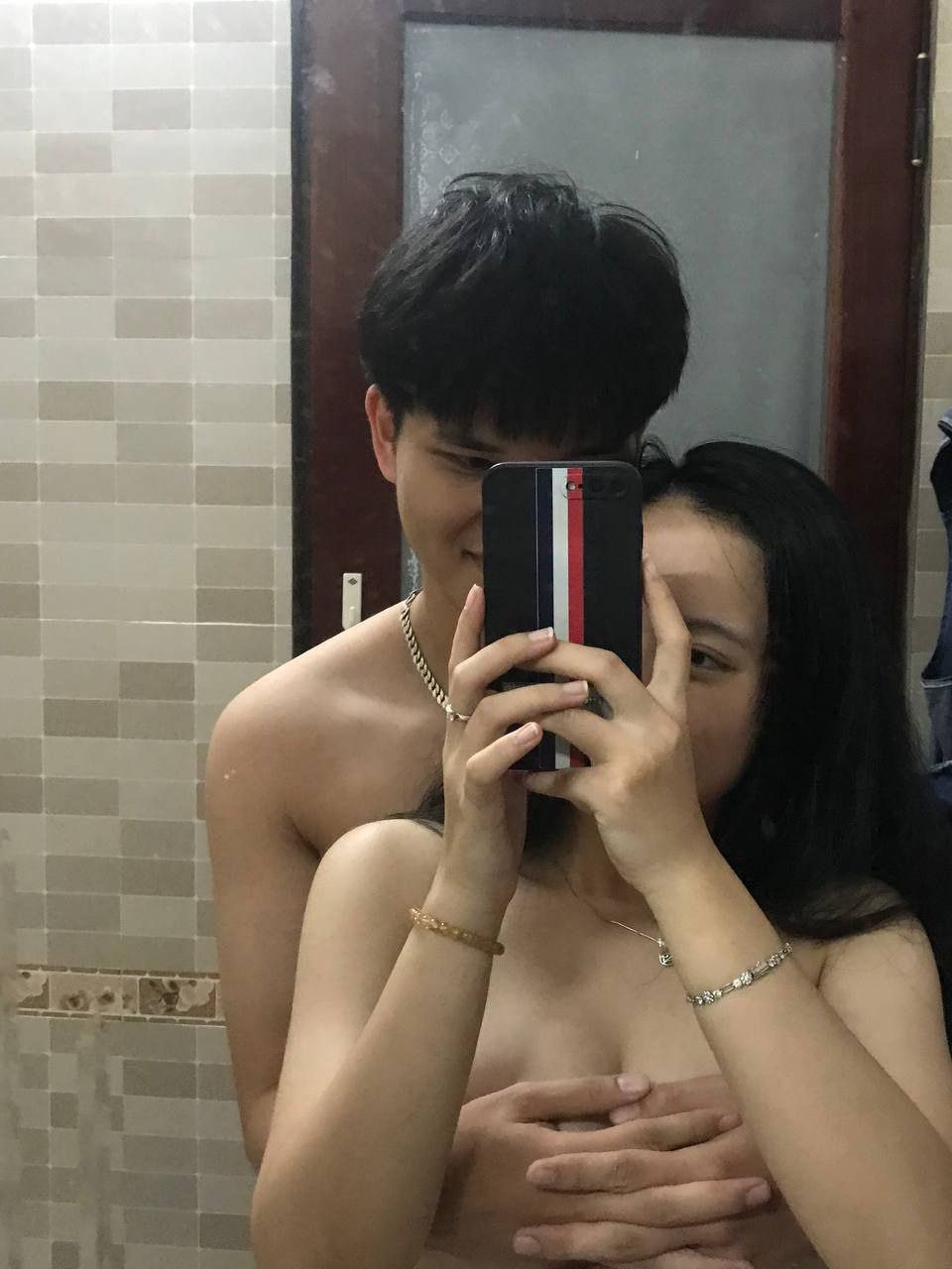 Một ngày sung khoái với người dì xinh đẹp